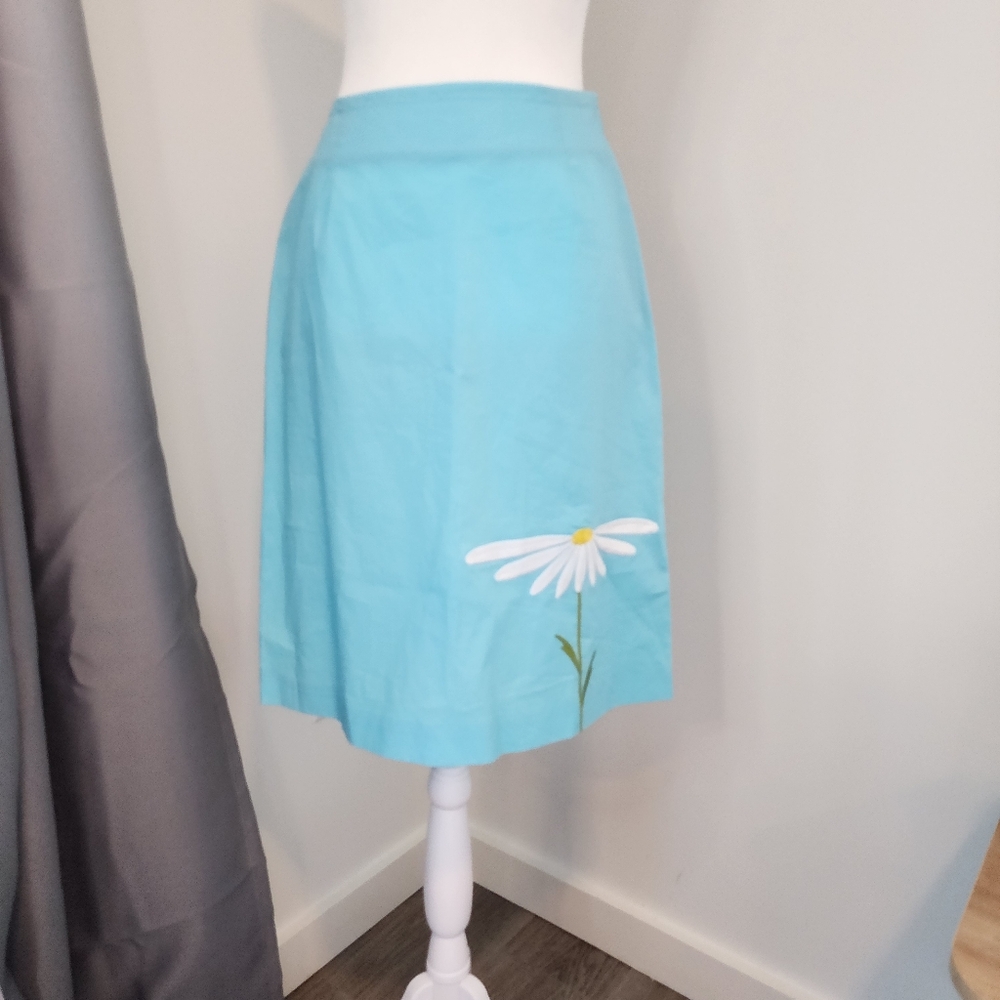 Harolds Womens 2 Blue ALine Midi Cotton Skirt with Embroidered Daisy Detail